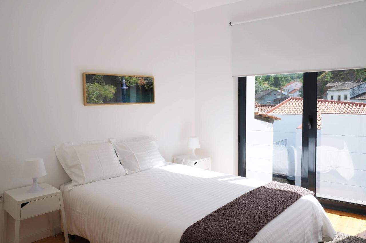 Casa Da Ribeira Guesthouse Cha de Alvares Zewnętrze zdjęcie