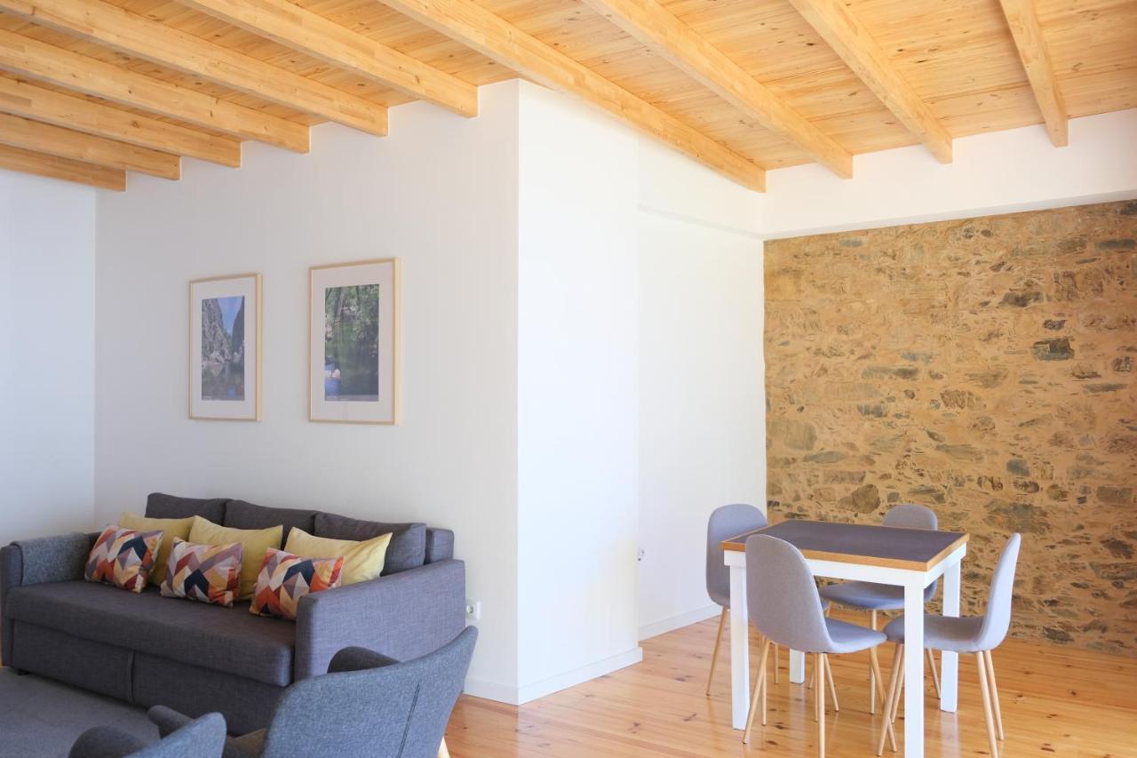 Casa Da Ribeira Guesthouse Cha de Alvares Zewnętrze zdjęcie